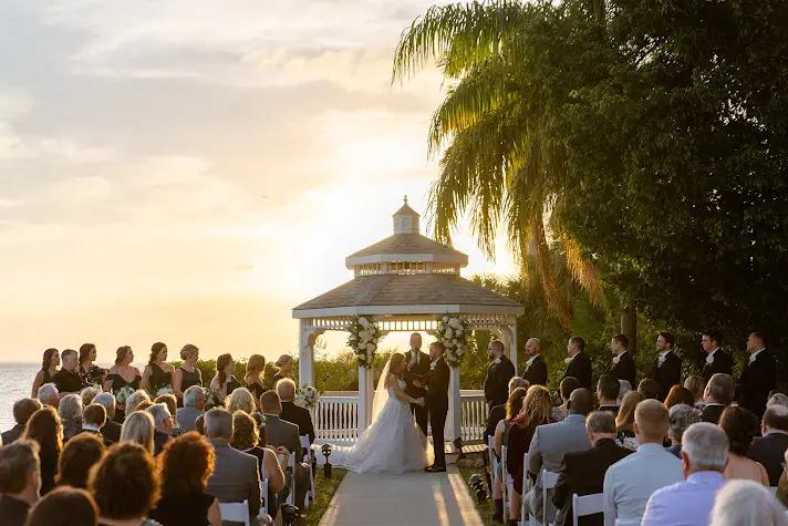 How to Plan a Beach Wedding Image
