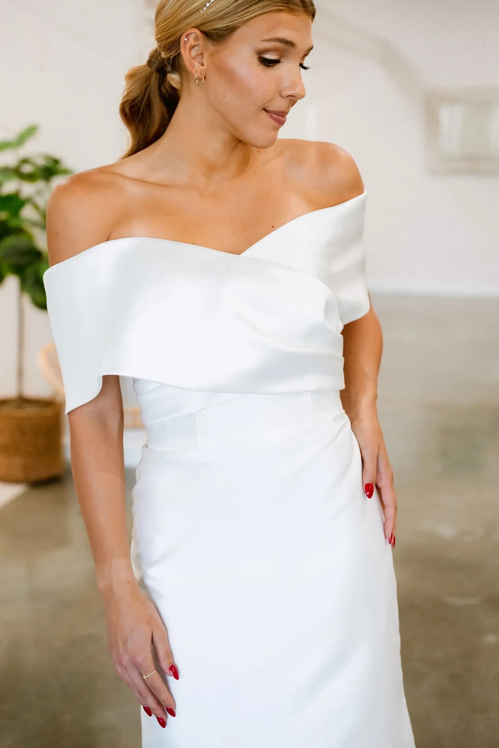 Tulle, Lace, and More: A Guide to Textured Skirts for Brides Image