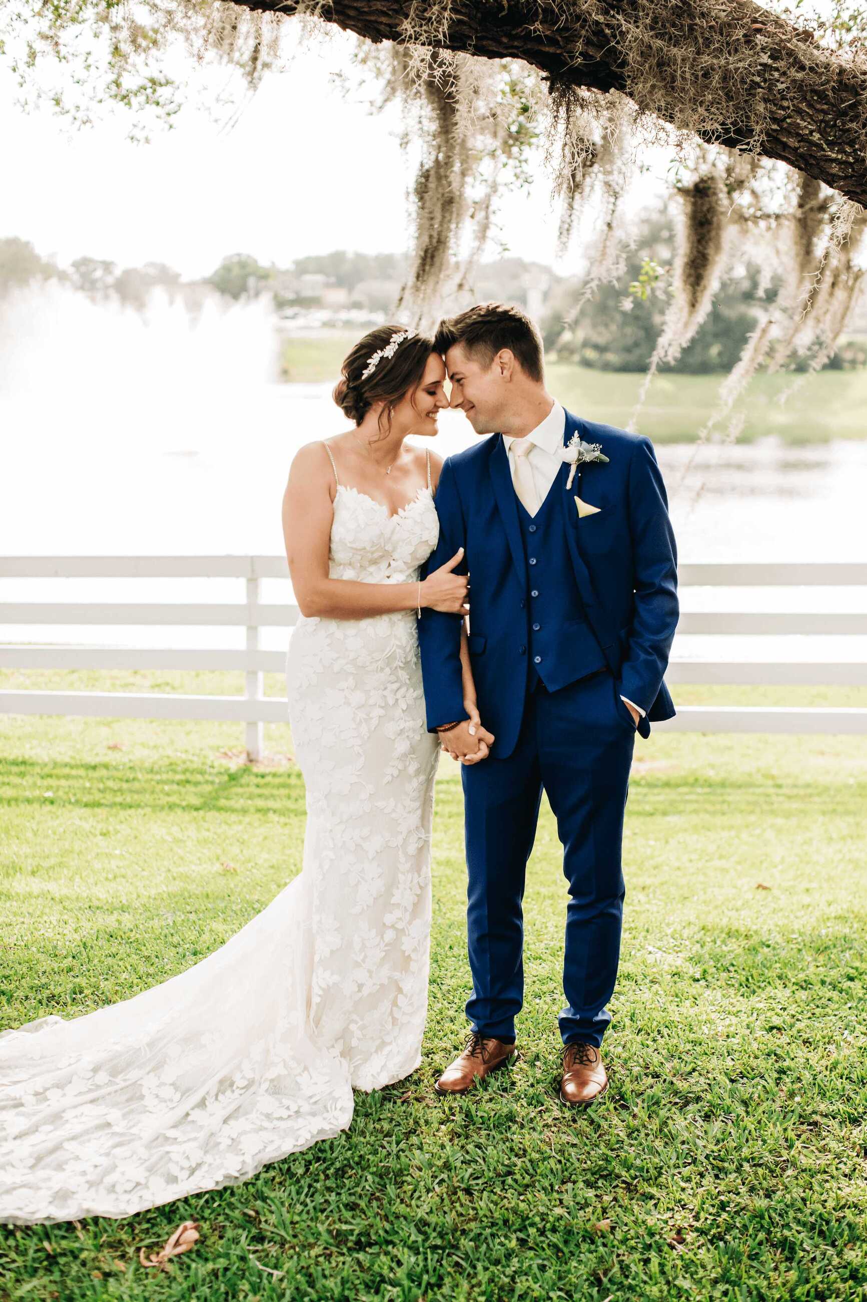 Real Bride: Charlotte & Steven, Lindsay Ray Photography