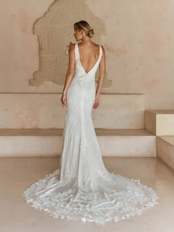 Madi Lane Lancaster #1 default Ivory thumbnail