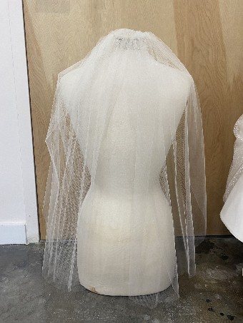 Giselle Bridal Blusher 29" on comb #0 default Ivory thumbnail