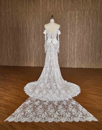 Carlo & E A8138 #1 default Dark Champagne/Ivory Crepe thumbnail