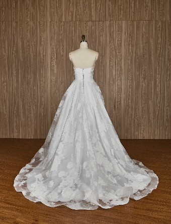 Carlo & E P9192 #1 default Ivory Organza thumbnail